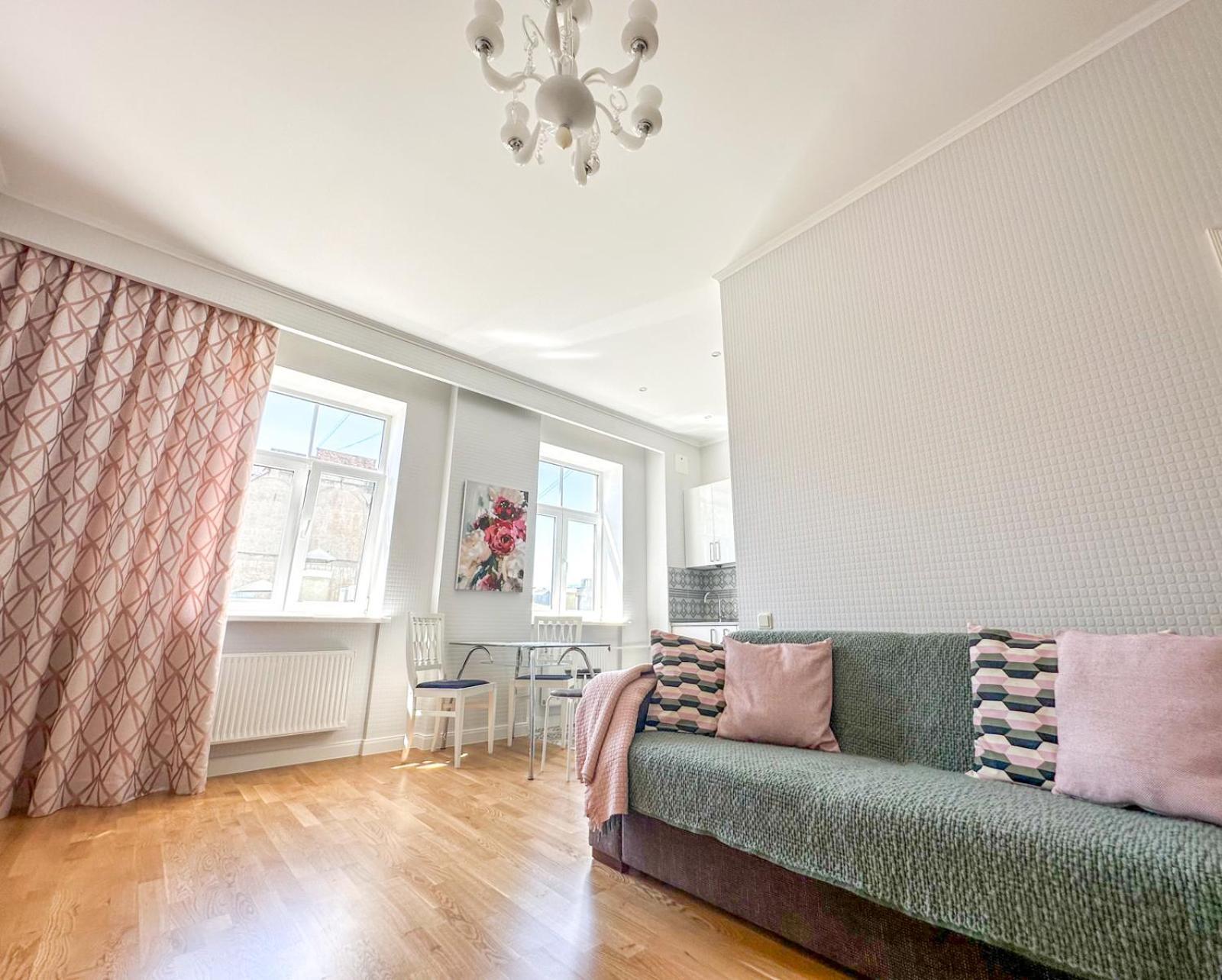 Apartment Heart, Bright, Loft View, Free Parking Riga